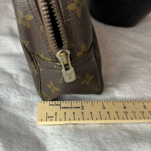 Louis Vuitton trousse toillete pouch 28 - Picture 13 of 13